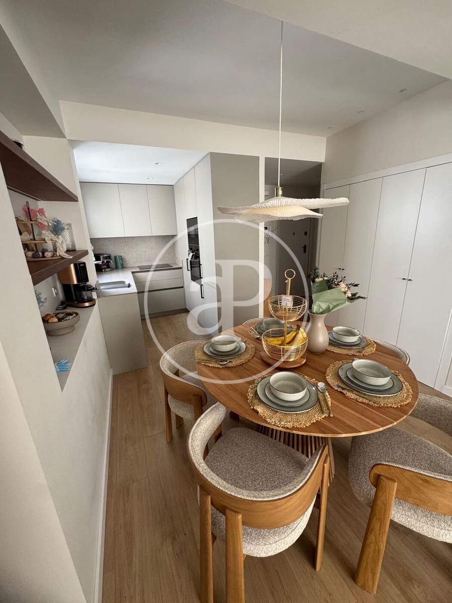 3 sovrum Lägenhet att hyra i Valencia stad - 2 500 € (Ref: 10005724)