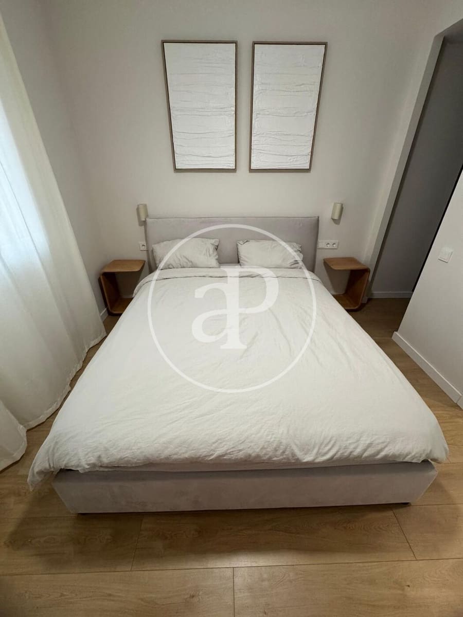 3 sovrum Lägenhet att hyra i Valencia stad - 2 500 € (Ref: 10005724)