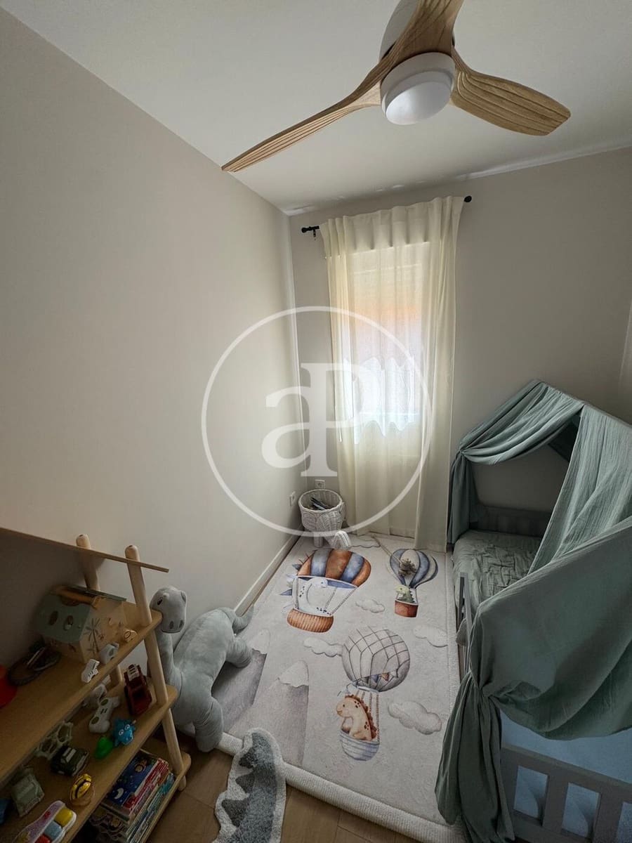 3 sovrum Lägenhet att hyra i Valencia stad - 2 500 € (Ref: 10005724)