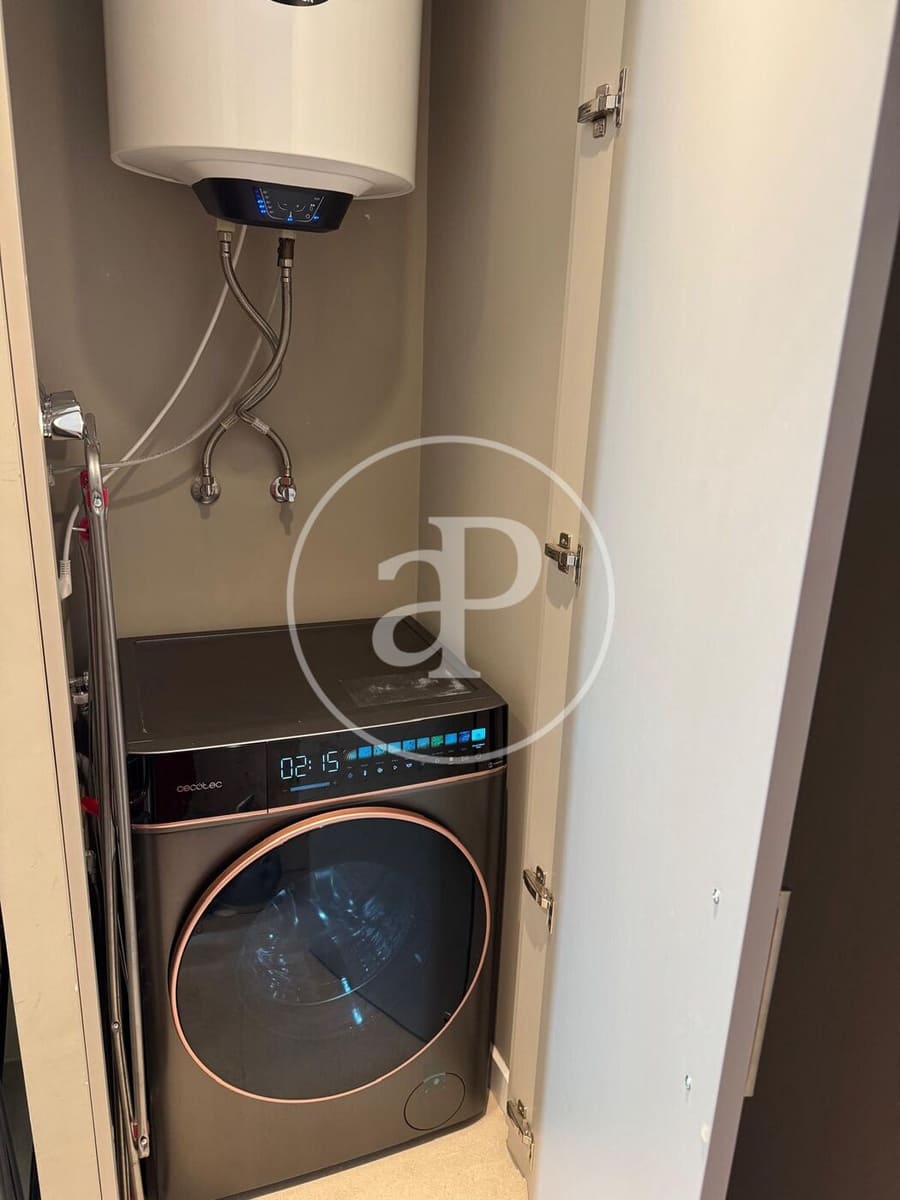3 sovrum Lägenhet att hyra i Valencia stad - 2 500 € (Ref: 10005724)