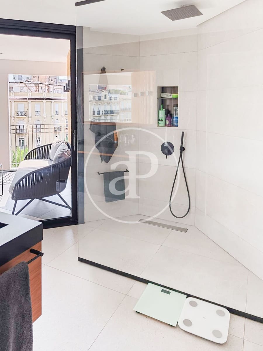 2 camera da letto Appartamento da affittare in Valencia citta - 3.000 € (Rif: 10011544)