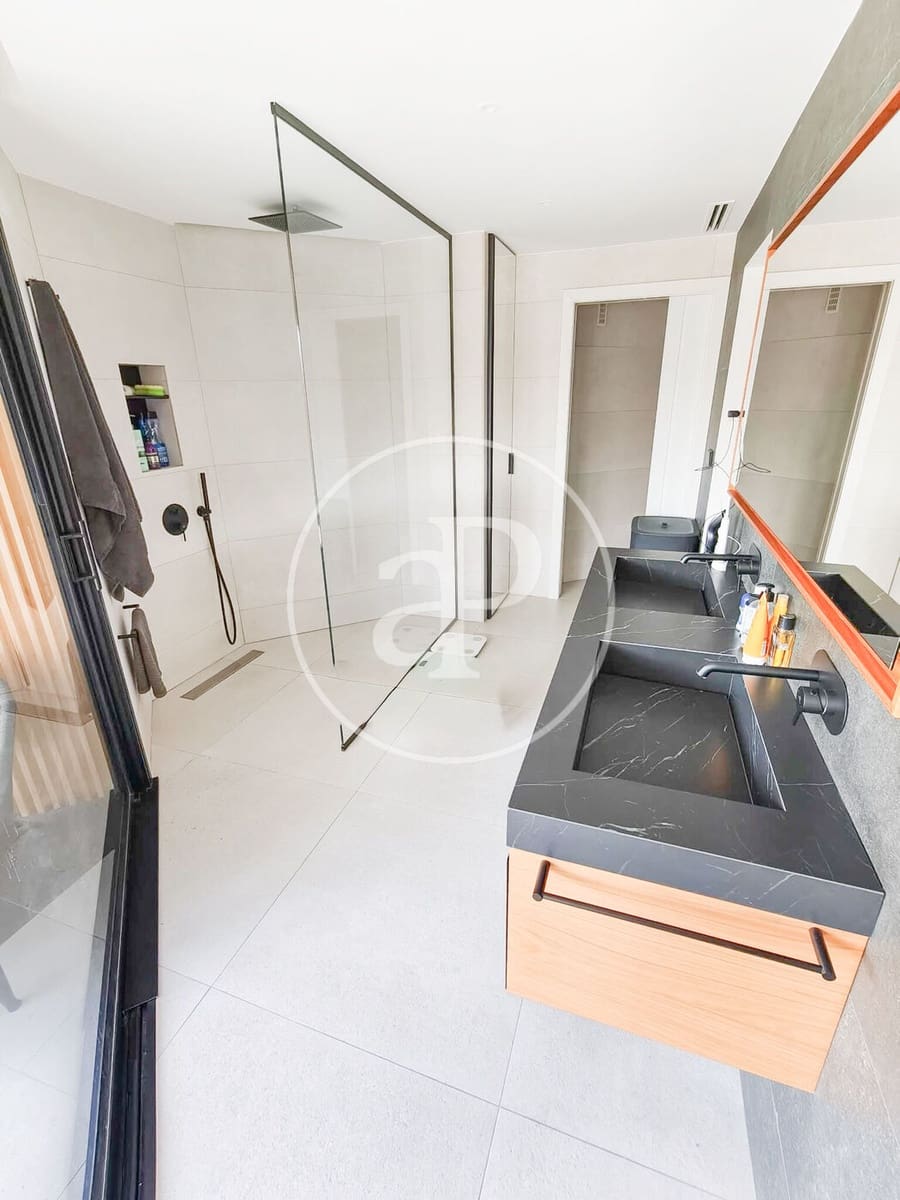 2 camera da letto Appartamento da affittare in Valencia citta - 3.000 € (Rif: 10011544)