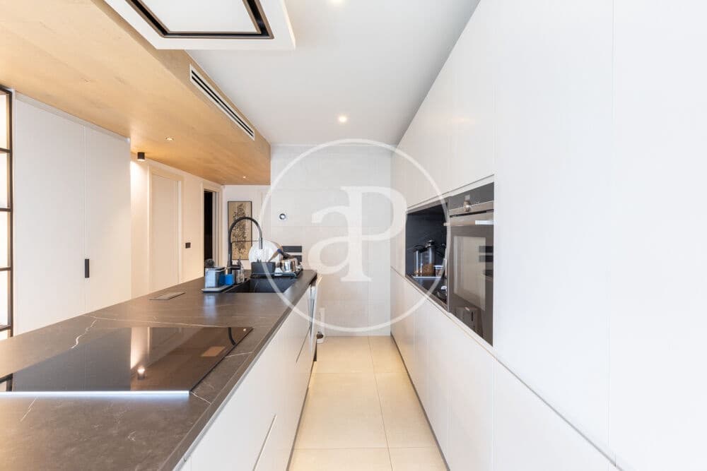 Appartement de 2 chambres à louer à Valence ville - 3 000 € (Ref: 10011544)