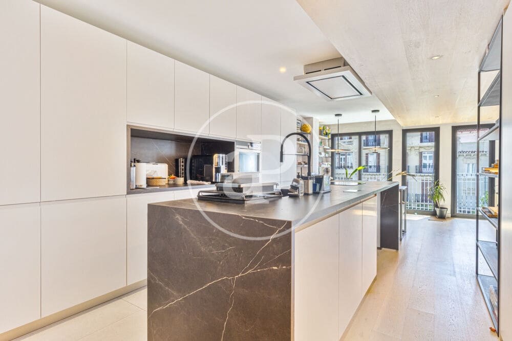 Appartement de 2 chambres à louer à Valence ville - 3 000 € (Ref: 10011544)