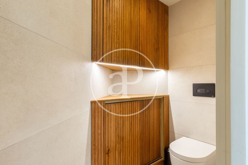 Appartement de 2 chambres à louer à Valence ville - 3 000 € (Ref: 10011544)