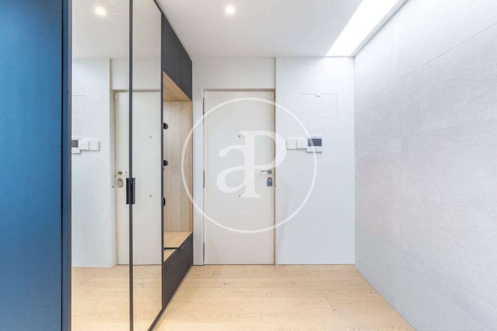 Appartement de 2 chambres à louer à Valence ville - 3 000 € (Ref: 10011544)