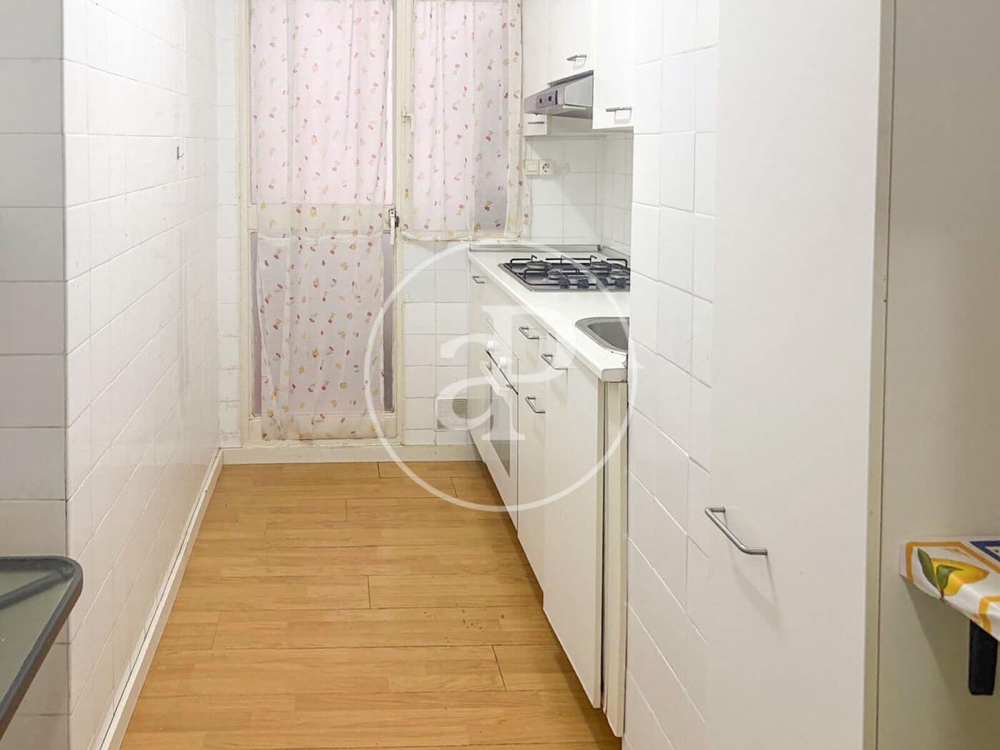 3 soveværelse Lejlighed til salg i Valencia by - € 300.000 (Ref: 10011545)