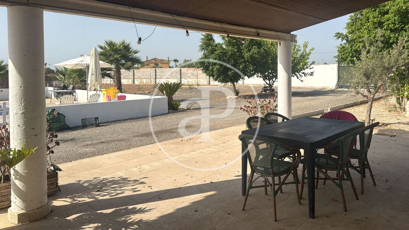 4 sovrum Villa att hyra i Arenales del Sol med pool - 2 700 € (Ref: 10013430)