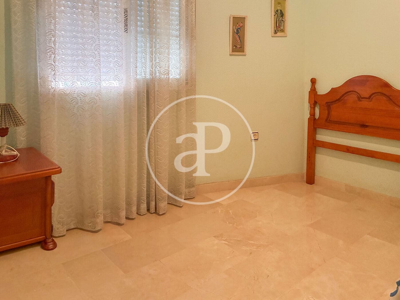 3 bedroom Apartment for rent in Alicante / Alacant city with pool - € 1,200 (Ref: 10015669)