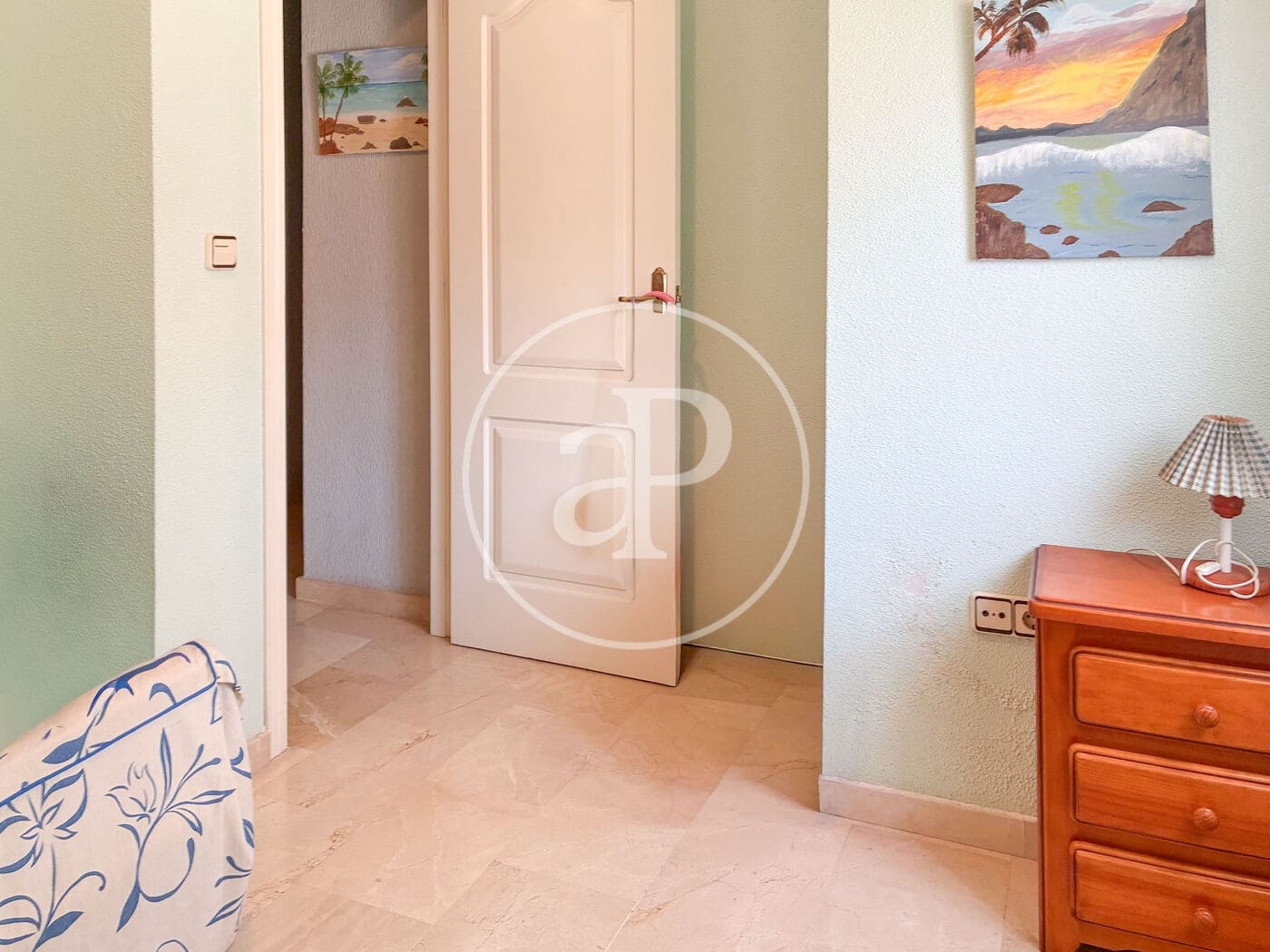 3 bedroom Apartment for rent in Alicante / Alacant city with pool - € 1,200 (Ref: 10015669)