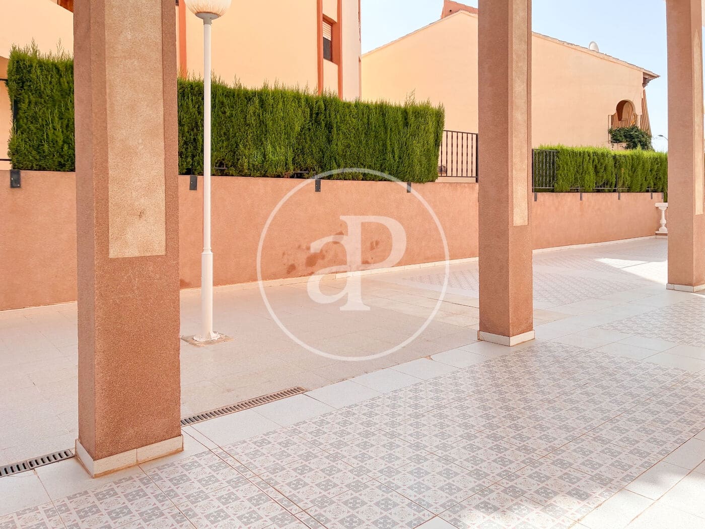 3 bedroom Apartment for rent in Alicante / Alacant city with pool - € 1,200 (Ref: 10015669)