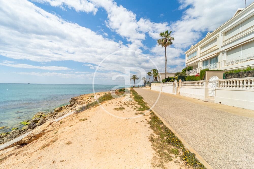 3 bedroom Apartment for rent in Alicante / Alacant city with pool - € 1,200 (Ref: 10015669)