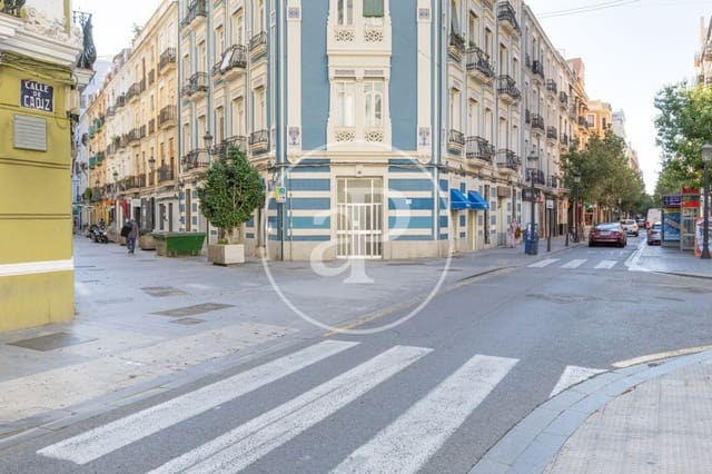 4 sypialnia Willa na sprzedaż w En Corts, Miasto Walencja - 620 000 € (Ref: 10015670)