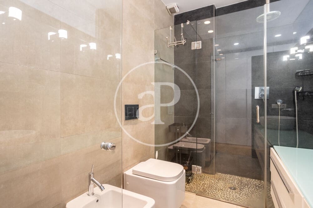 2 camera da letto Appartamento da affittare in Valencia citta - 2.000 € (Rif: 10017592)