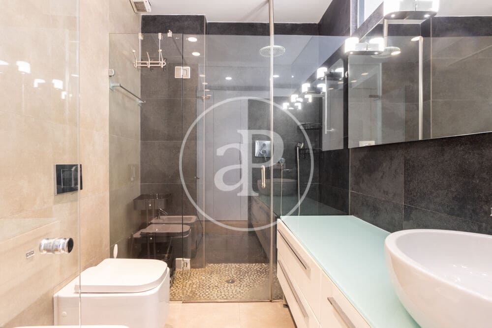 2 camera da letto Appartamento da affittare in Valencia citta - 2.000 € (Rif: 10017592)