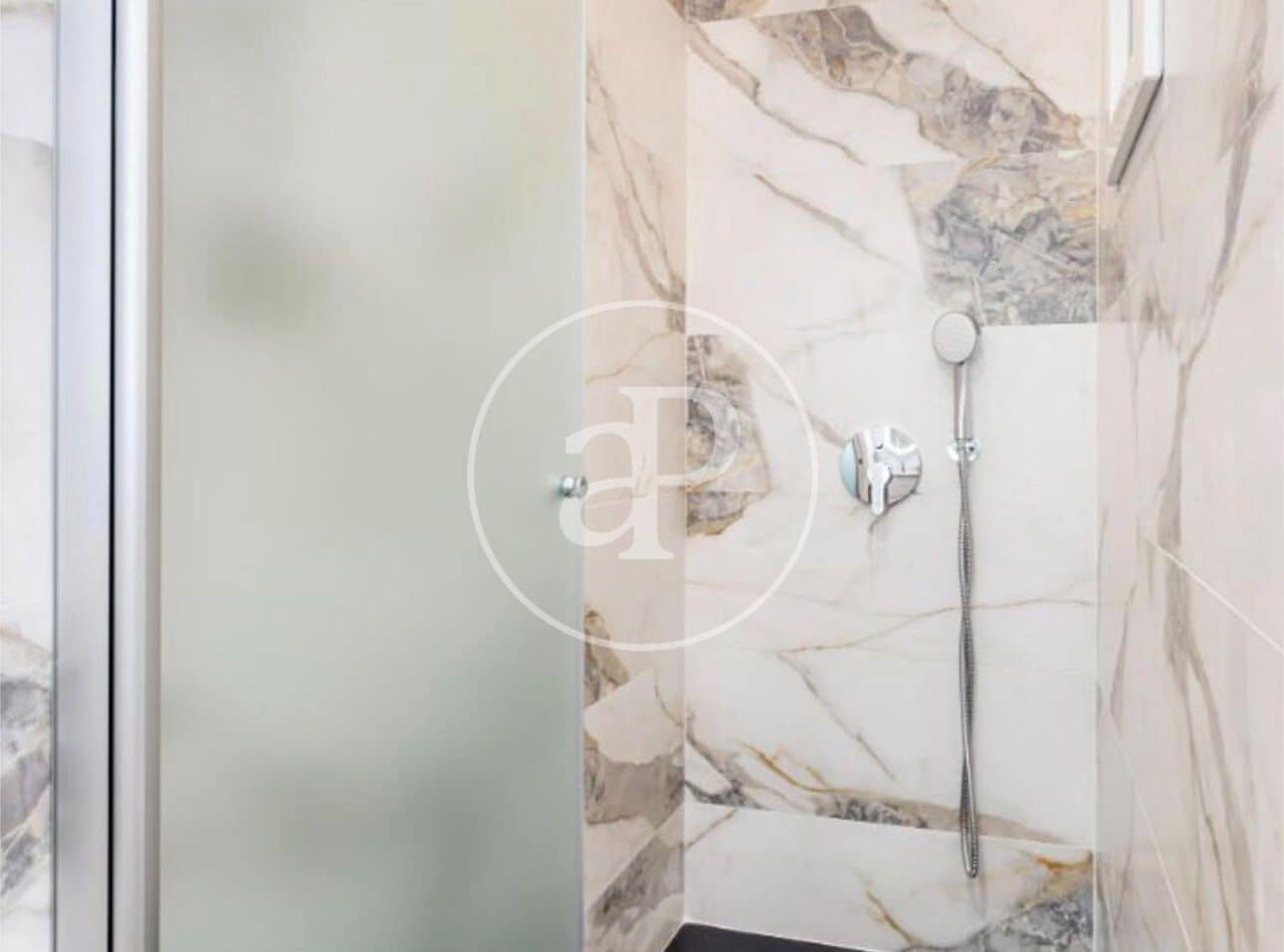 2 camera da letto Appartamento da affittare in Valencia citta - 2.400 € (Rif: 10017594)