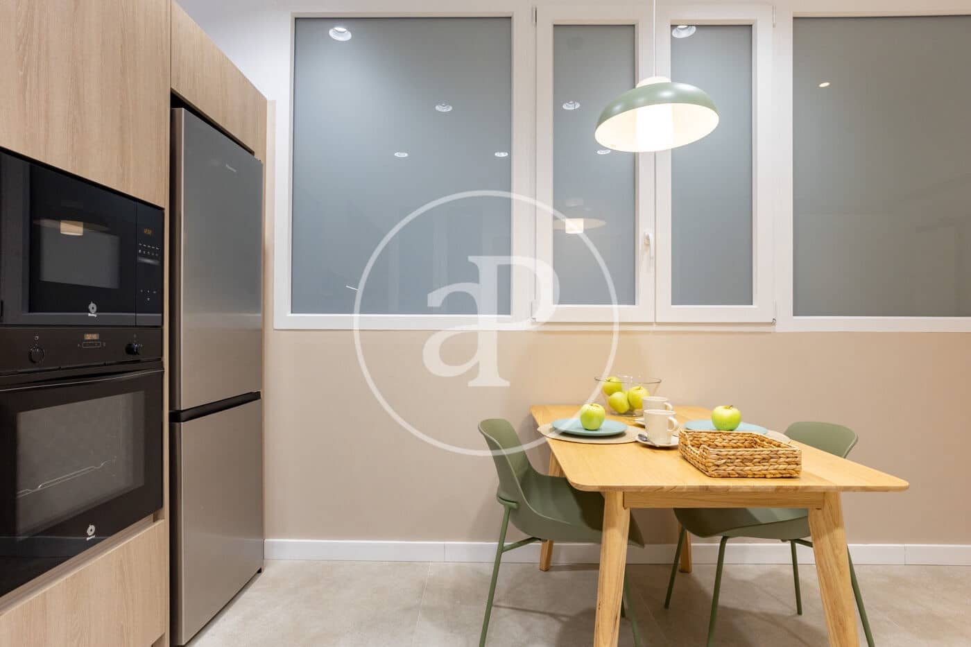 2 bedroom Apartment for rent in Valencia city - € 2,200 (Ref: 10017594)