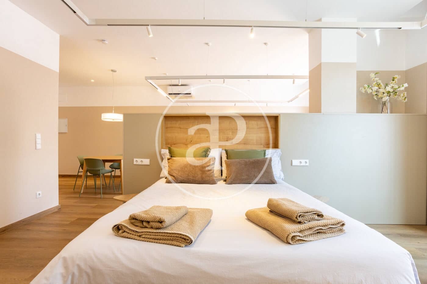2 bedroom Apartment for rent in Valencia city - € 2,200 (Ref: 10017594)