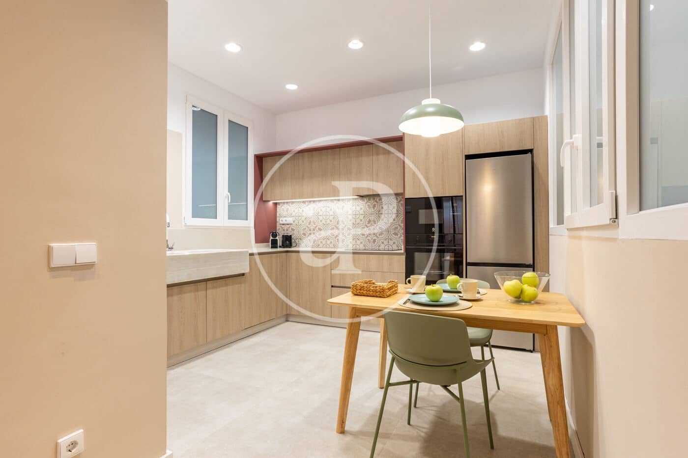2 bedroom Apartment for rent in Valencia city - € 2,200 (Ref: 10017594)