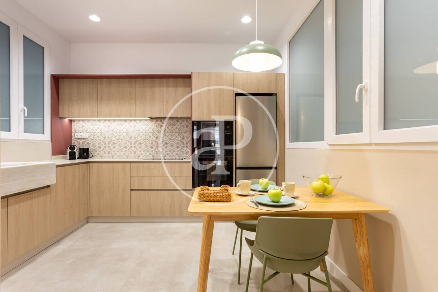 2 bedroom Apartment for rent in Valencia city - € 2,200 (Ref: 10017594)
