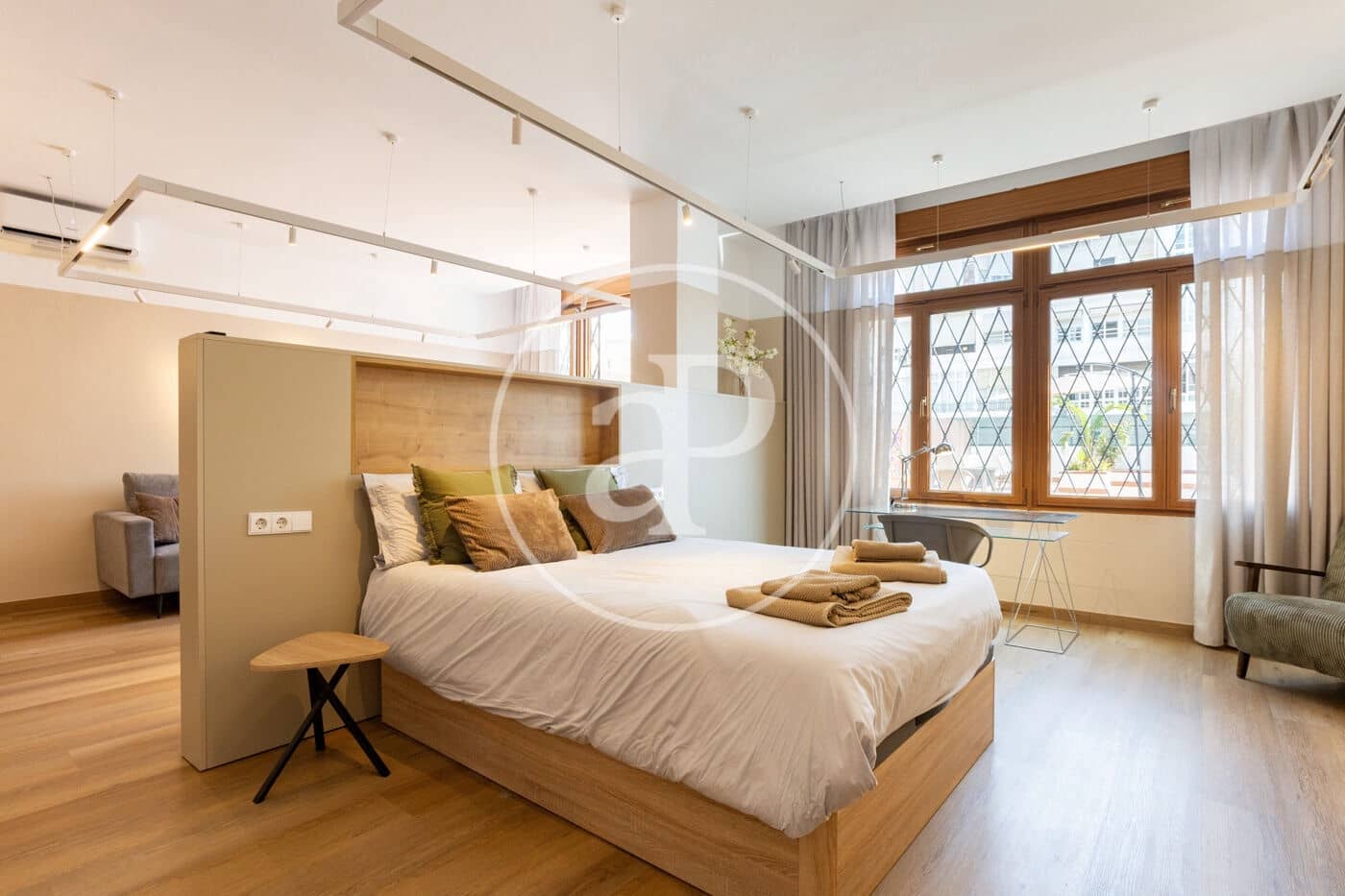 2 bedroom Apartment for rent in Valencia city - € 2,200 (Ref: 10017594)