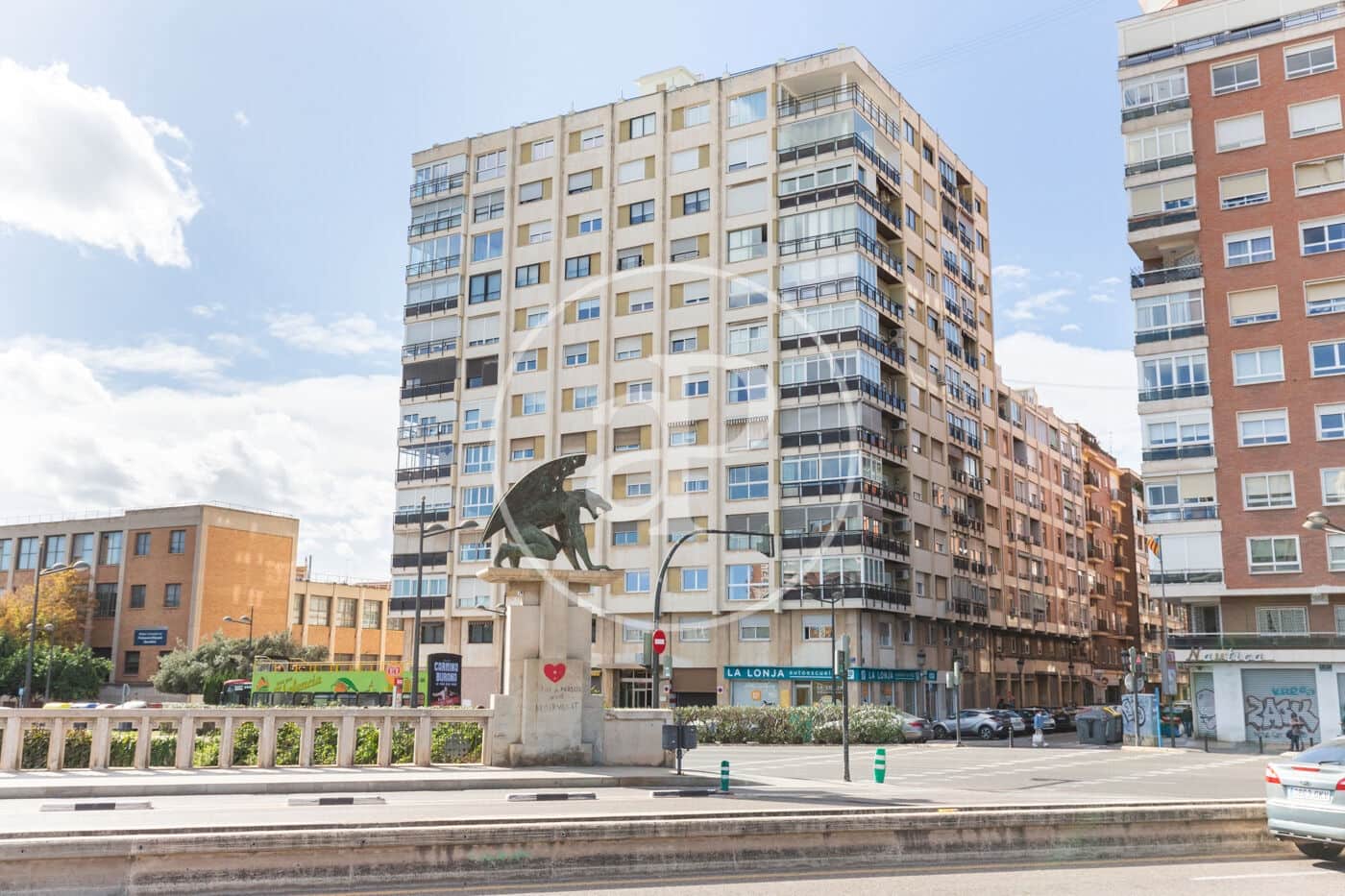 3 sovrum Lägenhet att hyra i Valencia stad - 1 600 € (Ref: 10021016)