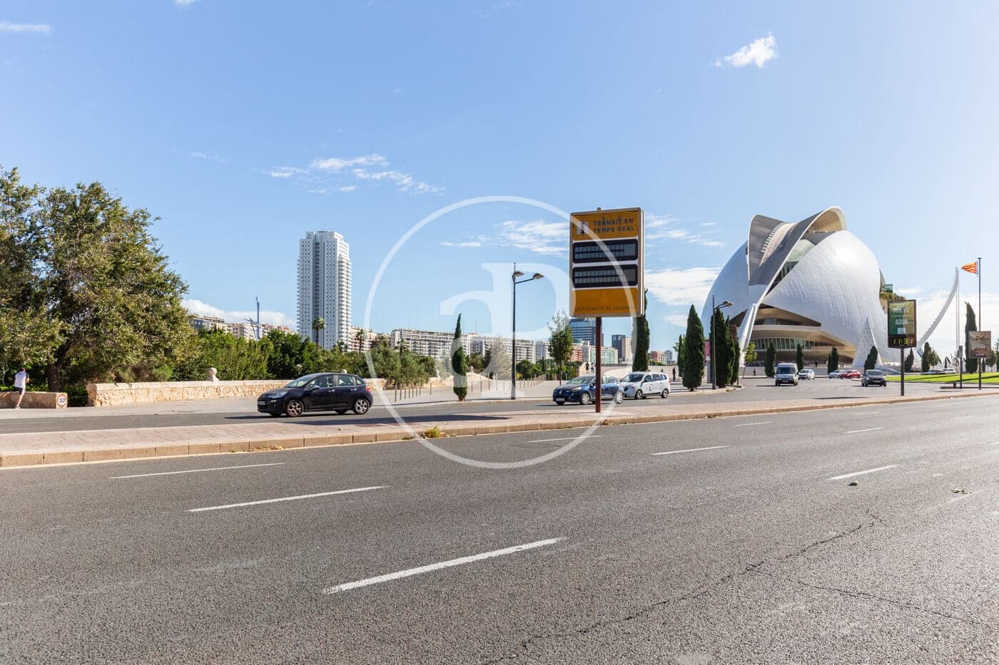 3 sovrum Lägenhet att hyra i Valencia stad - 1 600 € (Ref: 10021016)