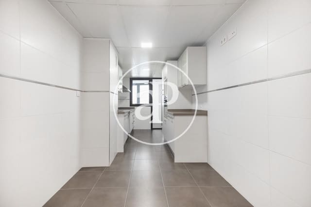 3 quarto Apartamento para arrendar em Ciutat de les Arts i de les Ciencies, Valência cidade com piscina garagem - 2 800 € (Ref: 10022557)