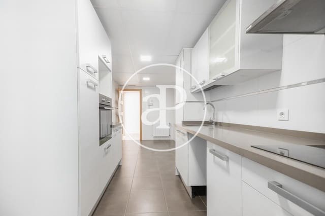 3 quarto Apartamento para arrendar em Ciutat de les Arts i de les Ciencies, Valência cidade com piscina garagem - 2 800 € (Ref: 10022557)