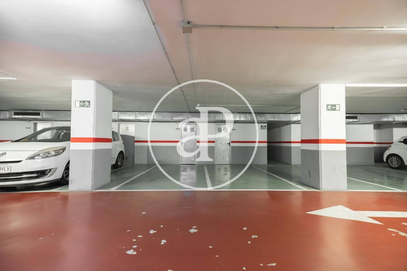 3 quarto Apartamento para arrendar em Valencia cidade com piscina garagem - 2 800 € (Ref: 10022557)