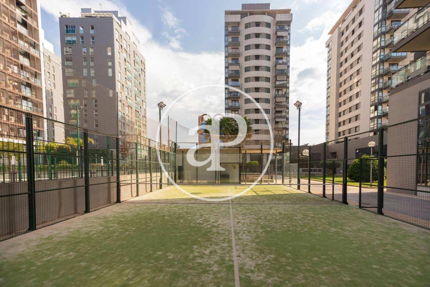 3 quarto Apartamento para arrendar em Valencia cidade com piscina garagem - 2 800 € (Ref: 10022557)