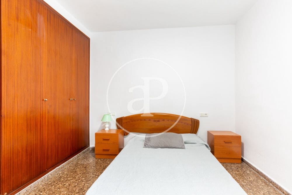 4 bedroom Apartment for rent in Valencia city - € 1,650 (Ref: 10022558)