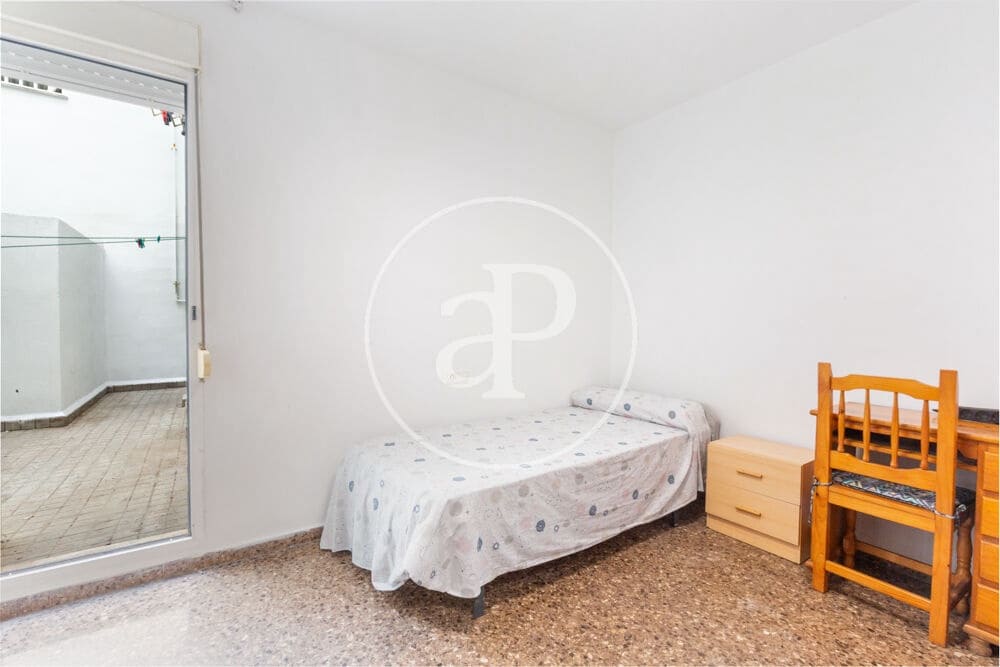 4 bedroom Apartment for rent in Valencia city - € 1,650 (Ref: 10022558)