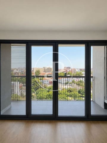 2 slaapkamer Appartement te huur in Safranar, Valencia stad met zwembad garage - € 2.450 (Ref: 10022560)