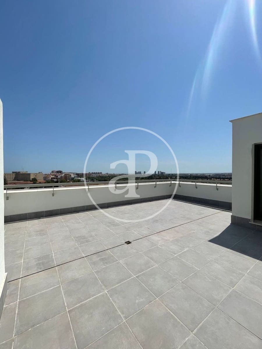 2 quarto Apartamento para arrendar em Valencia cidade com piscina garagem - 2 450 € (Ref: 10022560)
