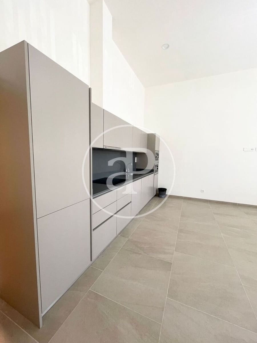 2 quarto Apartamento para arrendar em Valencia cidade com piscina garagem - 2 450 € (Ref: 10022560)