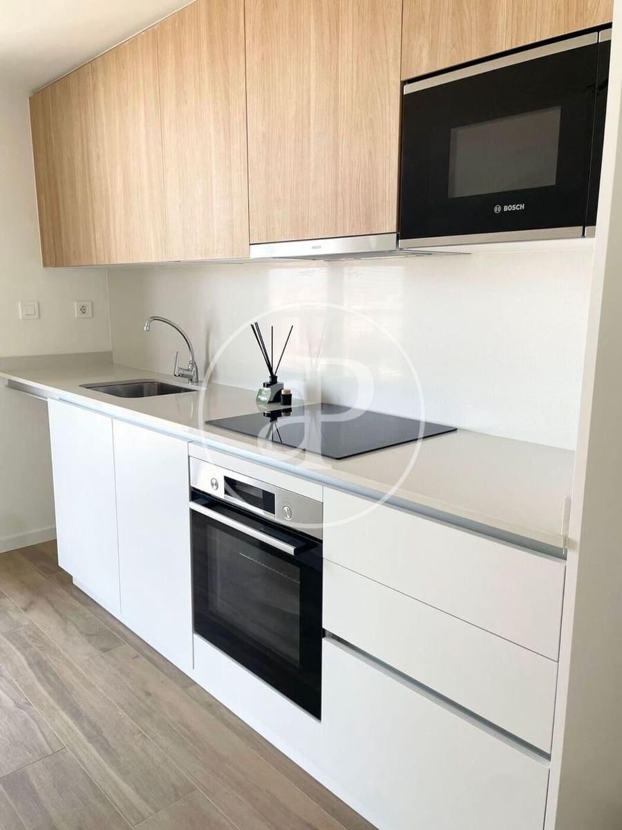2 quarto Apartamento para arrendar em Valencia cidade com piscina garagem - 2 450 € (Ref: 10022560)