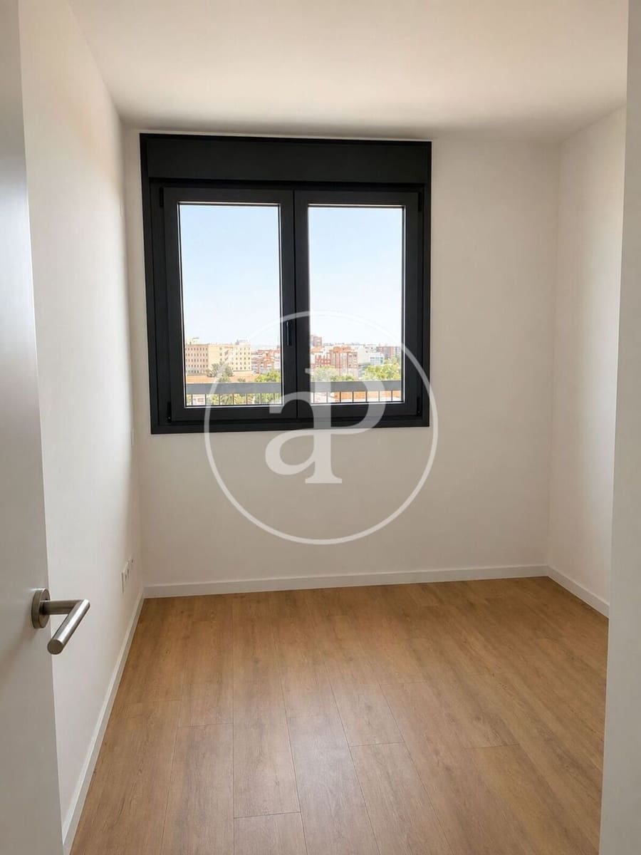 2 quarto Apartamento para arrendar em Valencia cidade com piscina garagem - 2 450 € (Ref: 10022560)