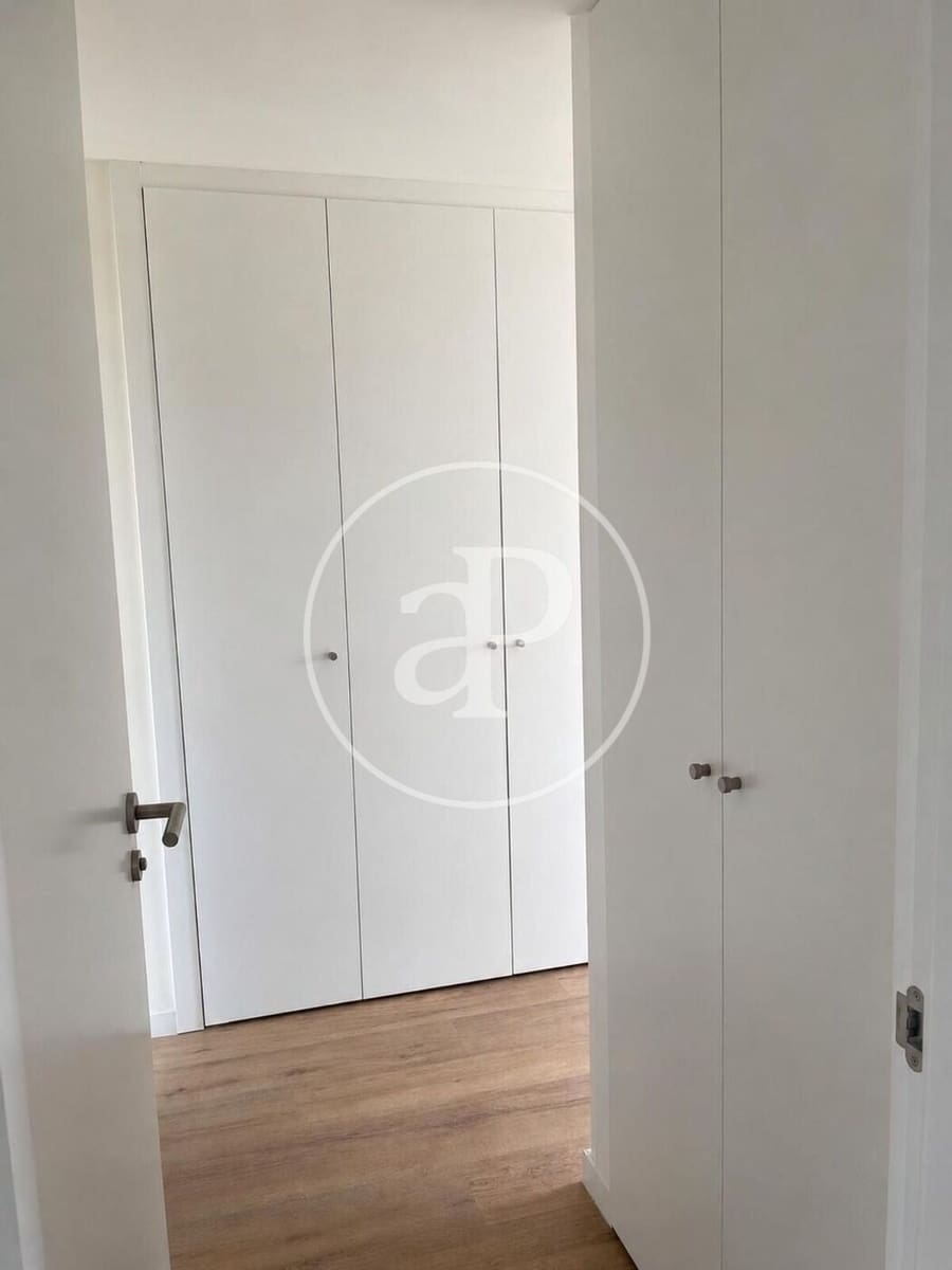 2 quarto Apartamento para arrendar em Valencia cidade com piscina garagem - 2 450 € (Ref: 10022560)