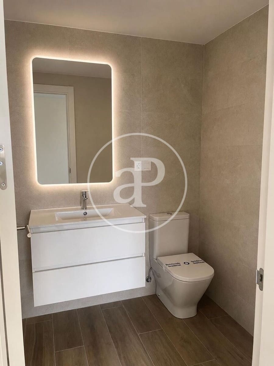2 quarto Apartamento para arrendar em Valencia cidade com piscina garagem - 2 450 € (Ref: 10022560)