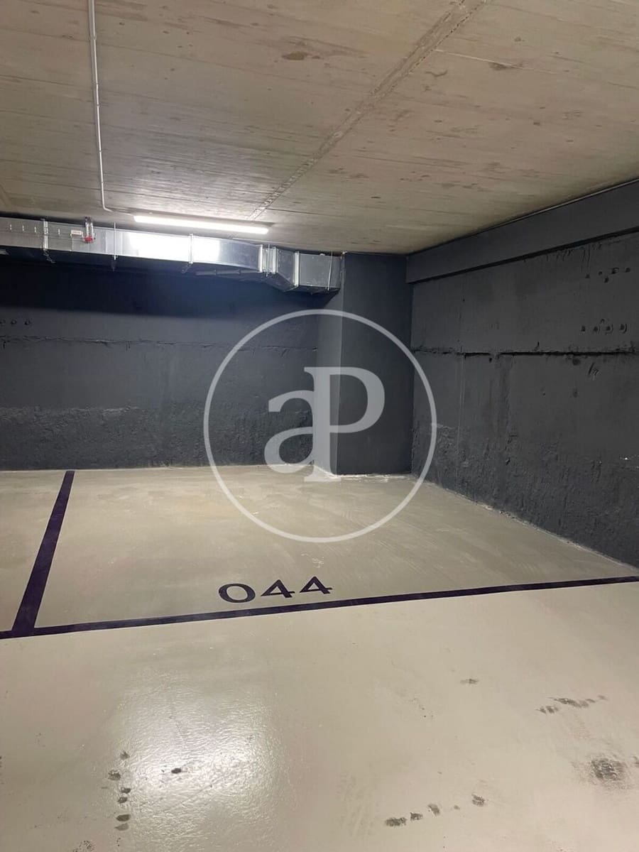 2 quarto Apartamento para arrendar em Valencia cidade com piscina garagem - 2 450 € (Ref: 10022560)
