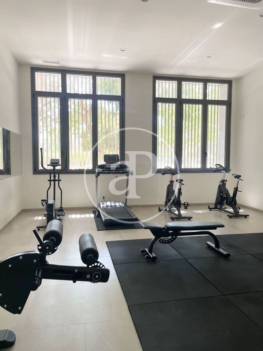 2 quarto Apartamento para arrendar em Valencia cidade com piscina garagem - 2 450 € (Ref: 10022560)