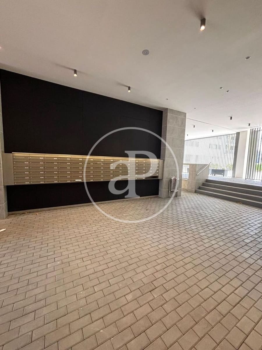 2 quarto Apartamento para arrendar em Valencia cidade com piscina garagem - 2 450 € (Ref: 10022560)