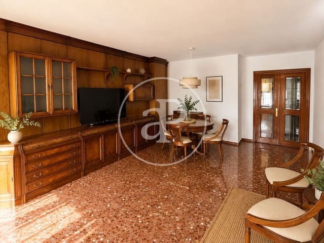 4 camera da letto Appartamento da affittare in Arrancapins, Valencia città con garage - 2.200 € (Rif: 10024243)