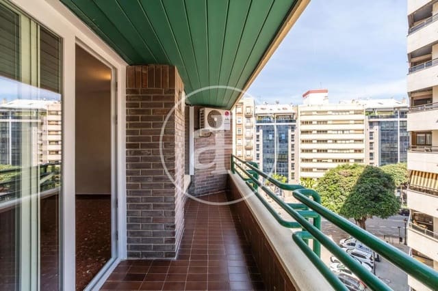 4 camera da letto Appartamento da affittare in Arrancapins, Valencia città con garage - 2.200 € (Rif: 10024243)