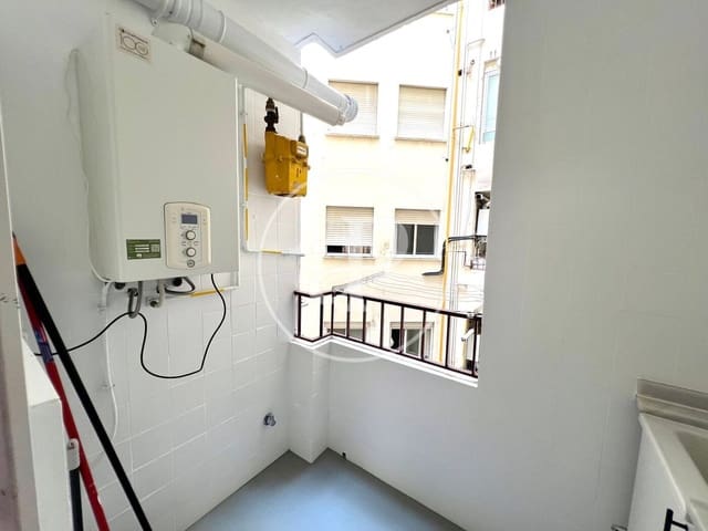 4 camera da letto Appartamento da affittare in Arrancapins, Valencia città con garage - 2.200 € (Rif: 10024243)