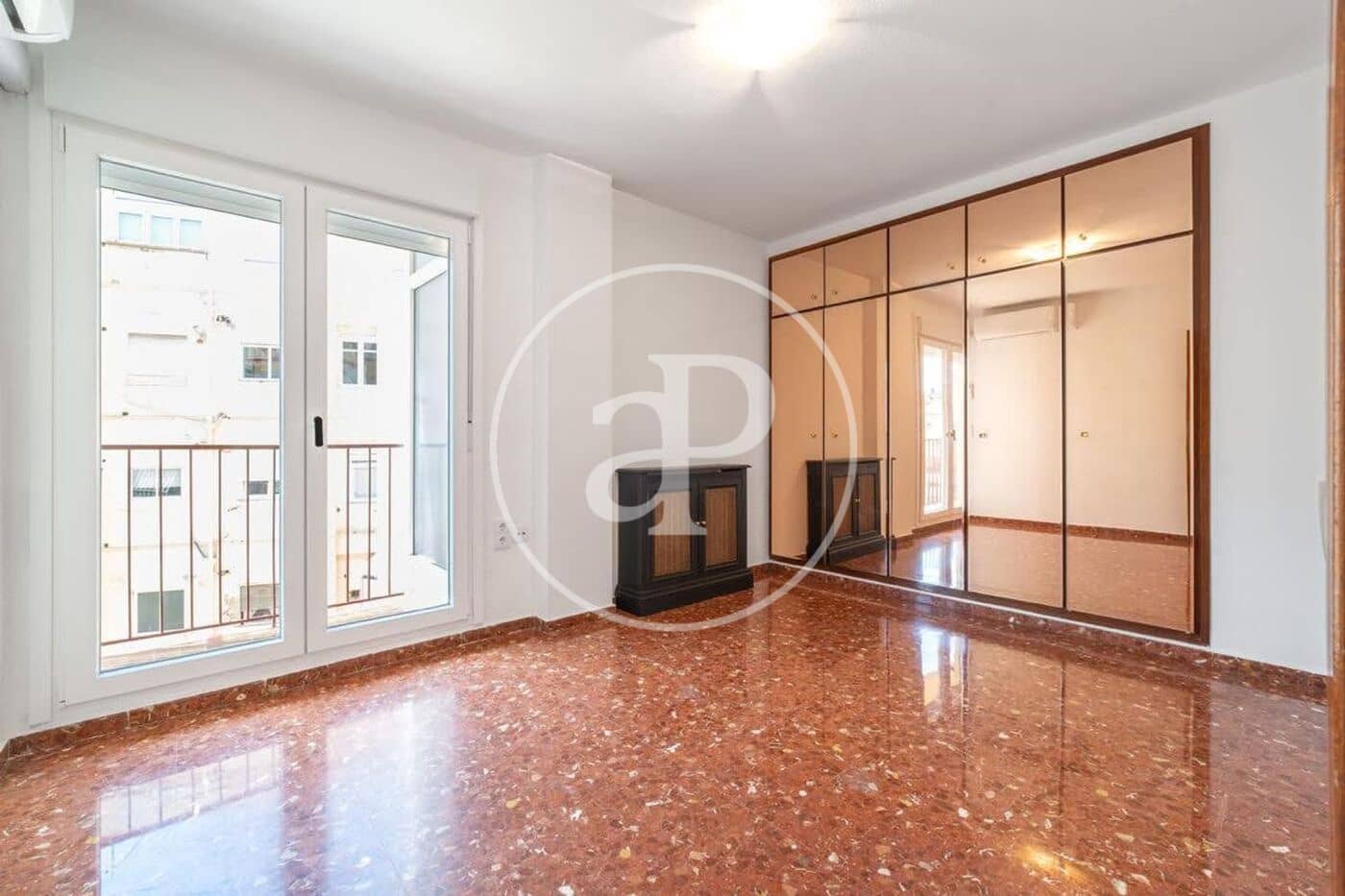 4 camera da letto Appartamento da affittare in Valencia citta con garage - 2.200 € (Rif: 10024243)