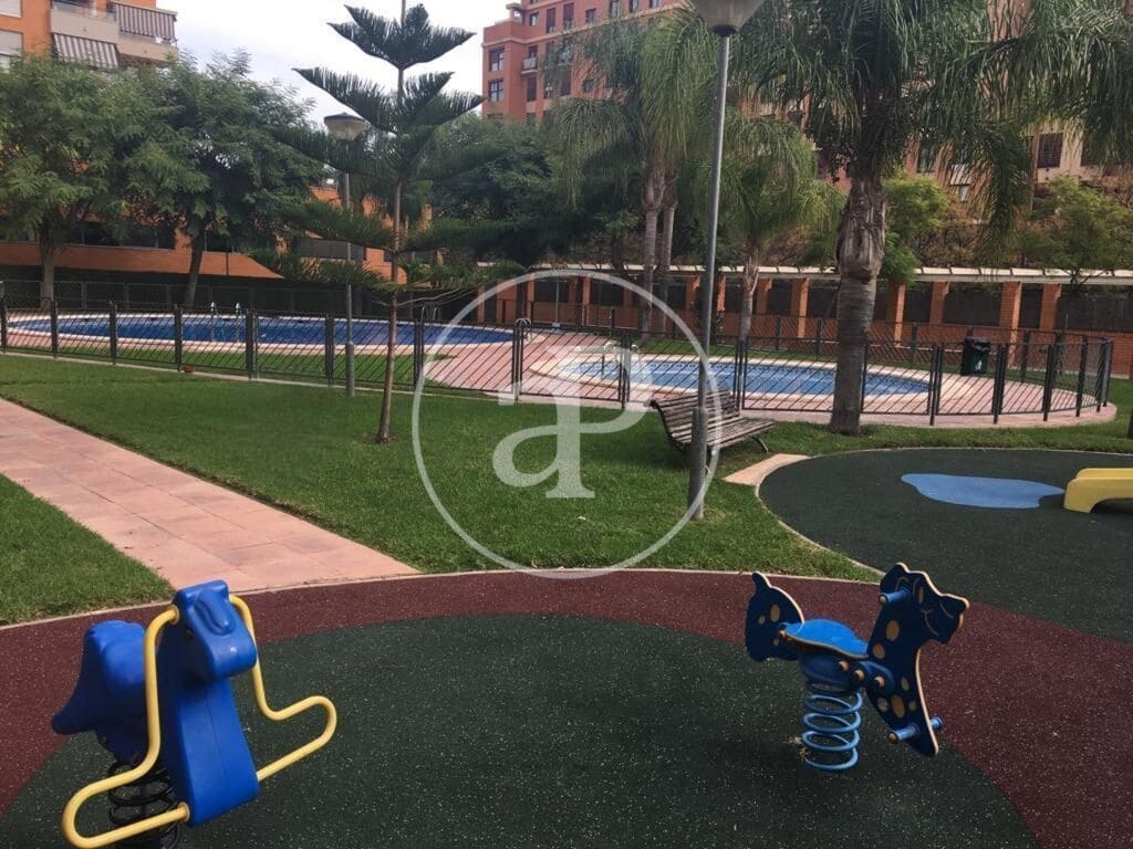 3 soveværelse Lejlighed til leje i Valencia by med swimmingpool garage - € 1.650 (Ref: 10024245)