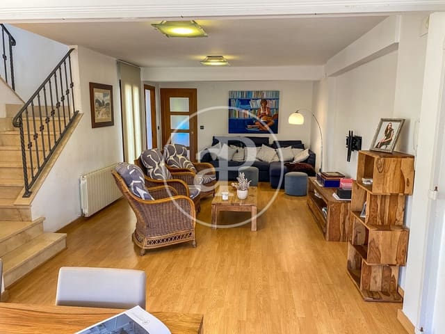 Villa/Maison de 3 chambres à louer à Burriana / Borriana - 1 100 € (Ref: 10024246)