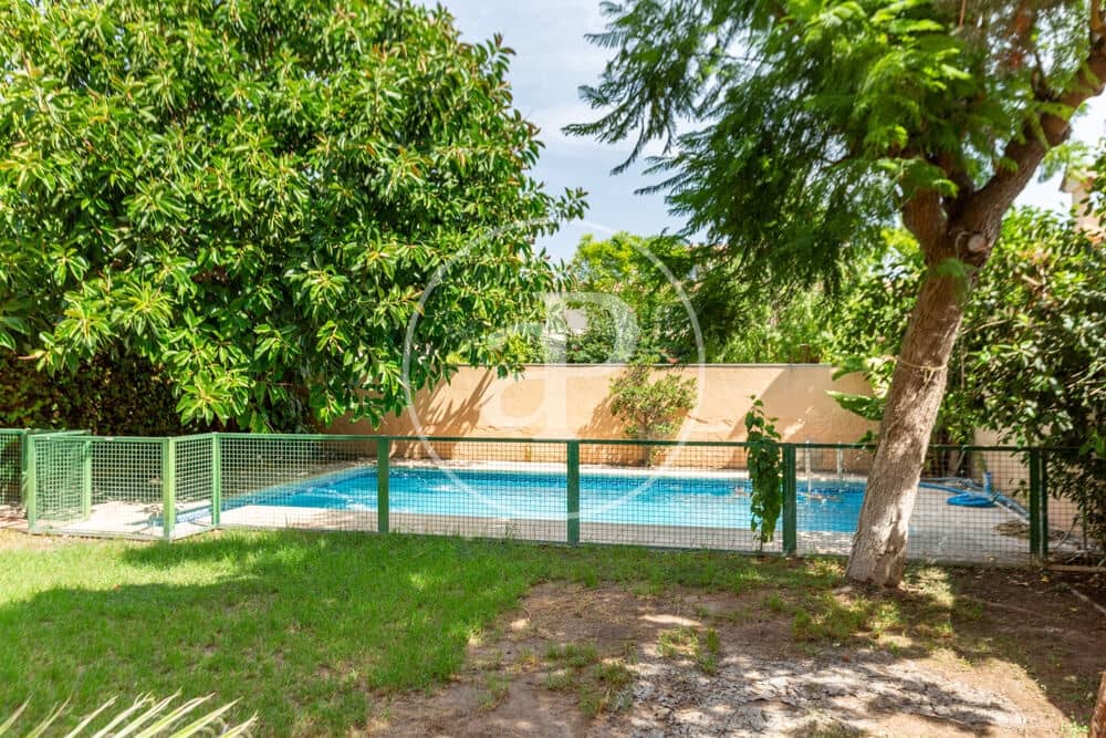 5 soveværelse Villa til salg i L'Eliana med swimmingpool - € 650.000 (Ref: 10025824)